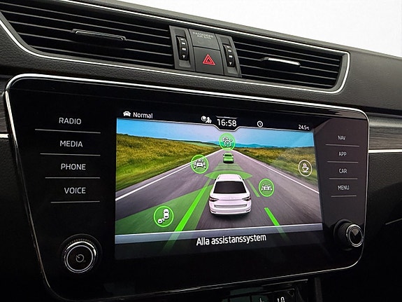 Skoda Superb 21 of 30