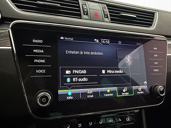 Skoda Superb 22 of 30