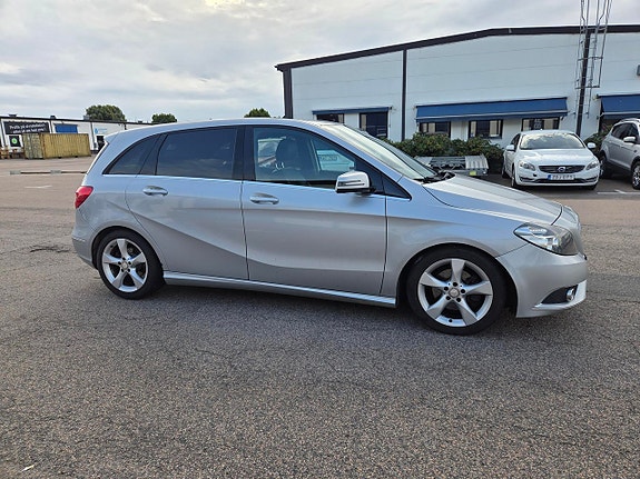 Mercedes-Benz B200 7 of 7