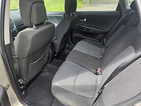 Kia Ceed 7 of 8