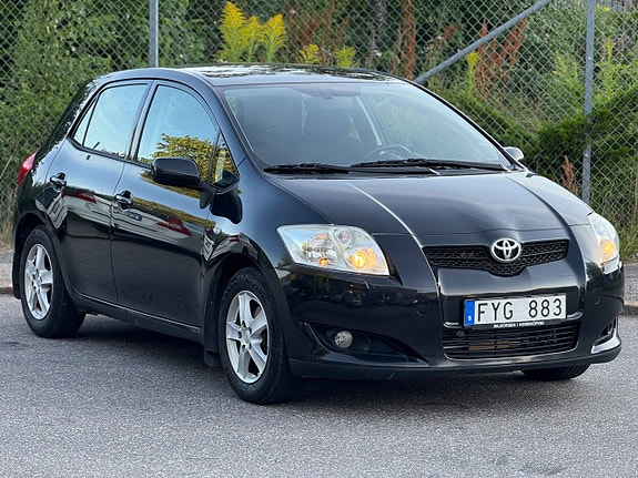 Toyota Auris 3 of 11