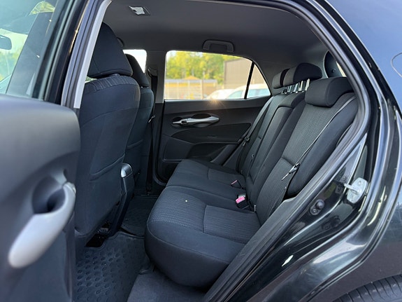 Toyota Auris 9 of 11