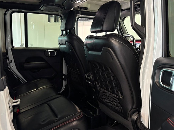 Jeep Wrangler Unlimited 30 of 30