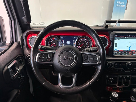 Jeep Wrangler Unlimited 18 of 30