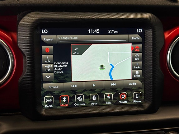 Jeep Wrangler Unlimited 26 of 30