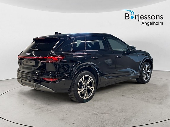 Audi Q6 e-tron 3 of 13
