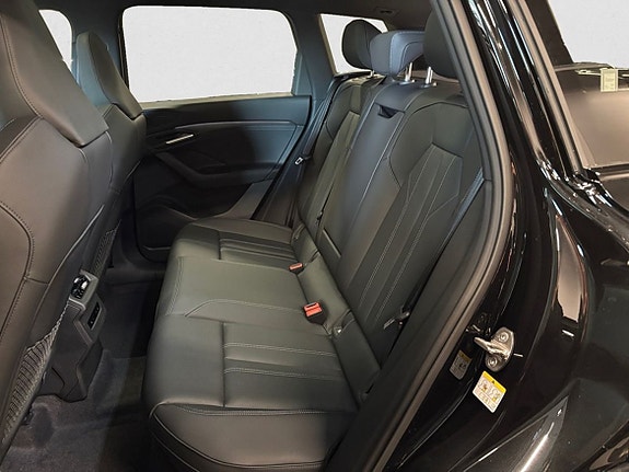 Audi Q6 e-tron 11 of 13