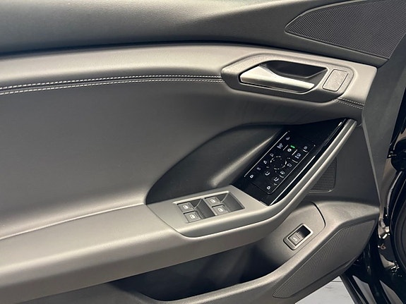 Audi Q6 e-tron 8 of 13