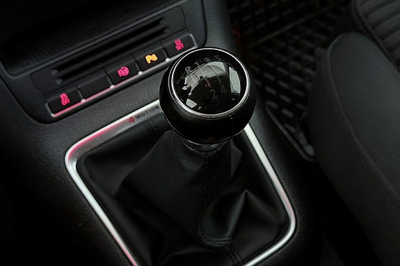 Volkswagen Tiguan 23 of 26