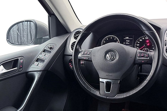 Volkswagen Tiguan 14 of 26
