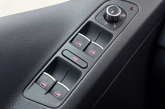 Volkswagen Tiguan 25 of 26