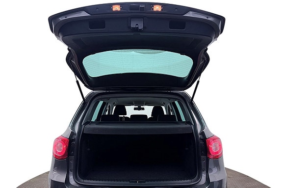 Volkswagen Tiguan 26 of 26