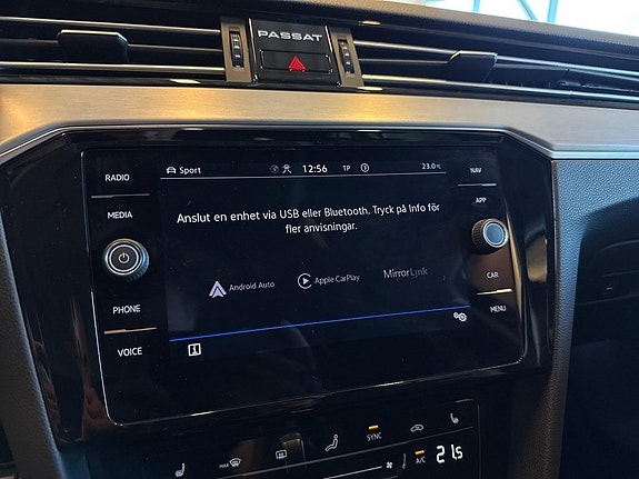 Volkswagen Passat Alltrack 20 of 24