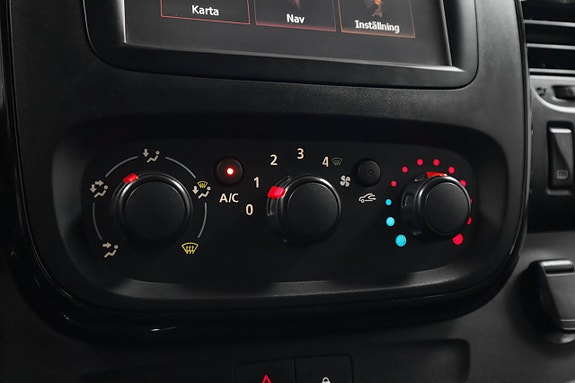 Opel Vivaro 8 of 17