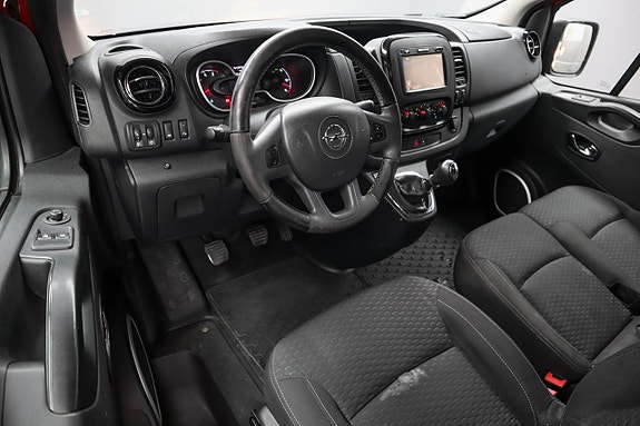 Opel Vivaro 3 of 17
