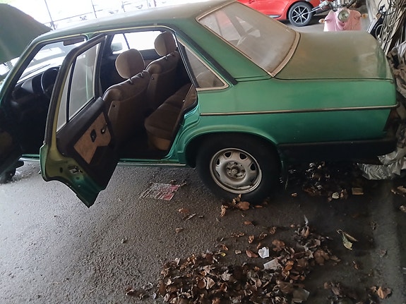 Audi 100 3 of 6