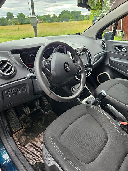 Renault Captur 6 of 8