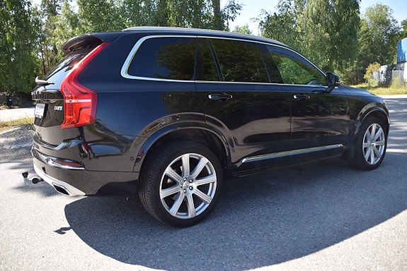 Volvo XC90 5 of 30