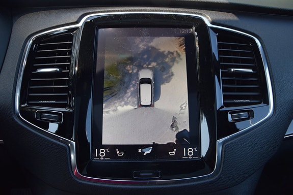 Volvo XC90 14 of 30