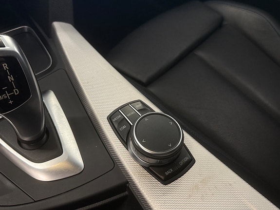 BMW 320 11 of 18