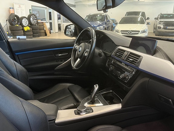 BMW 320 6 of 18