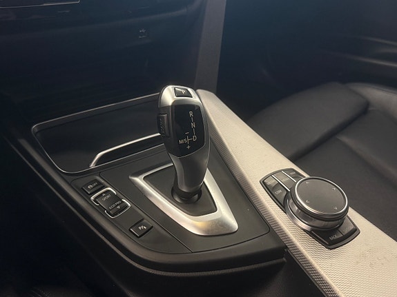 BMW 320 10 of 18