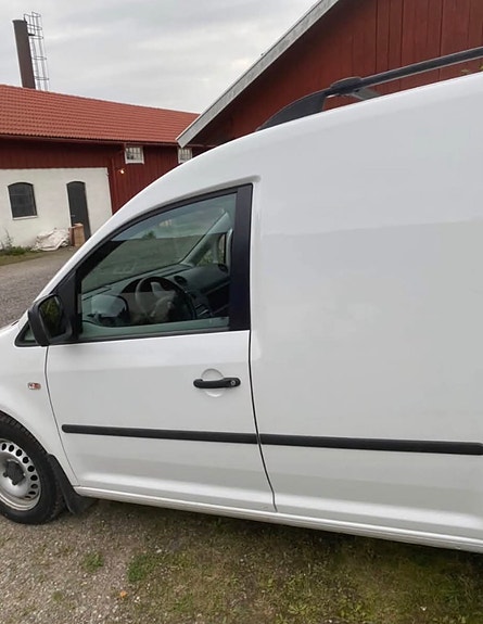Volkswagen Caddy 2 of 6