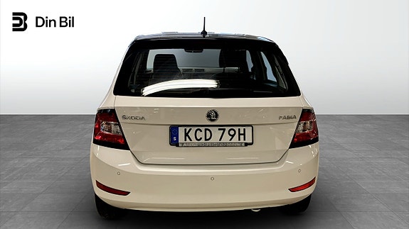 Skoda Fabia 5 of 12