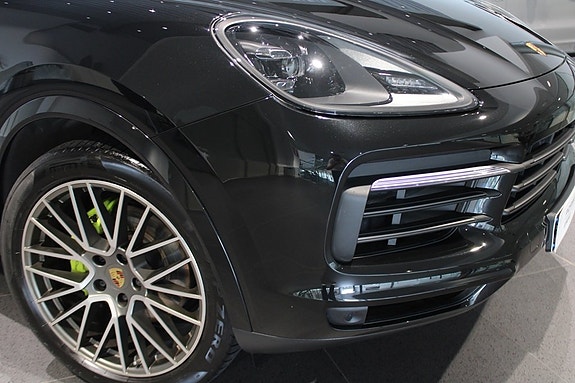 Porsche Cayenne 20 of 20