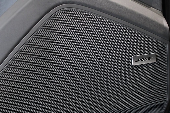Porsche Cayenne 16 of 20