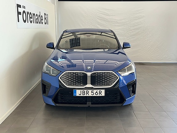 BMW iX2 2 of 15