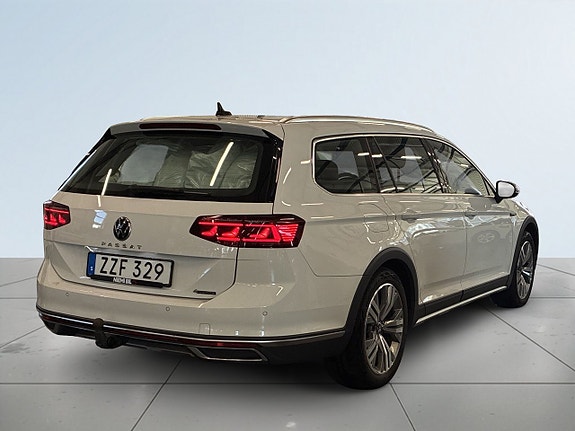 Volkswagen Passat Alltrack 6 of 27