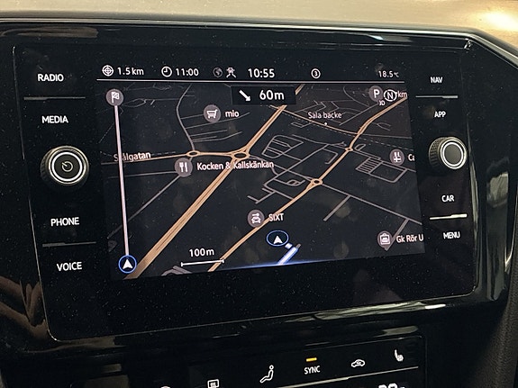 Volkswagen Passat Alltrack 15 of 27