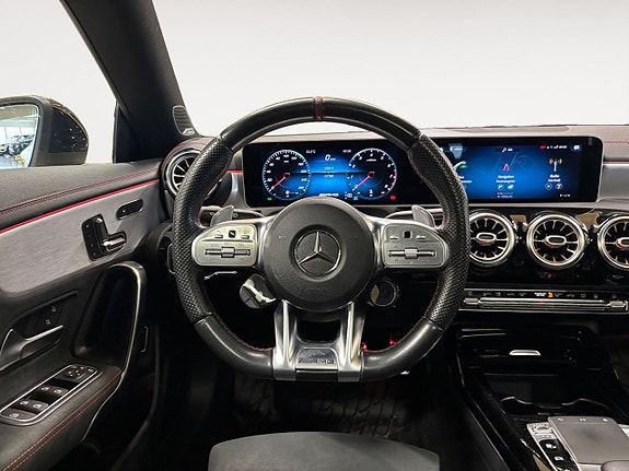Mercedes-Benz CLA35 13 of 21