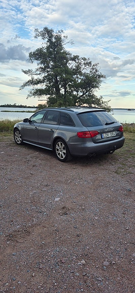 Audi A4 4 of 5