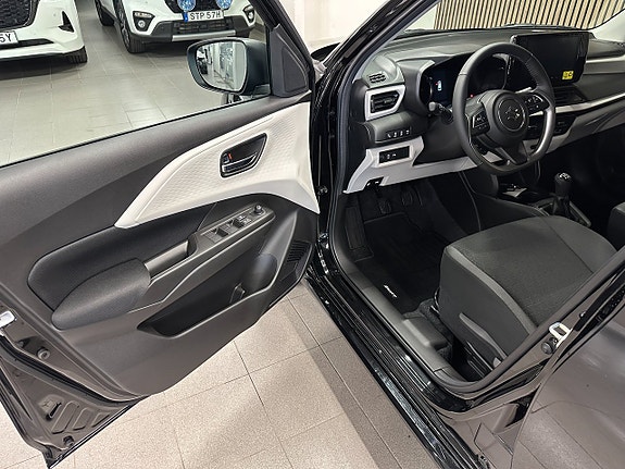 Suzuki Swift 7 of 13