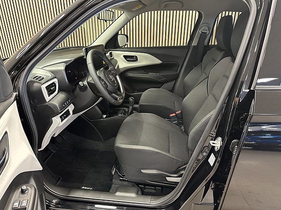 Suzuki Swift 8 of 13