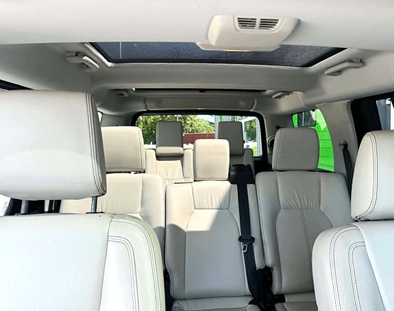 Land Rover Discovery 4 12 of 21