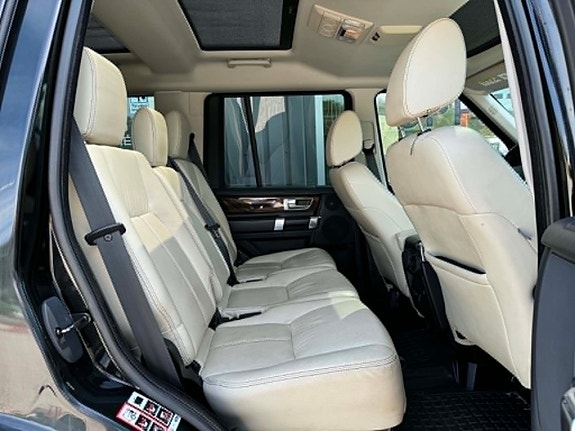 Land Rover Discovery 4 14 of 21