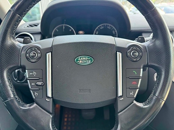 Land Rover Discovery 4 18 of 21