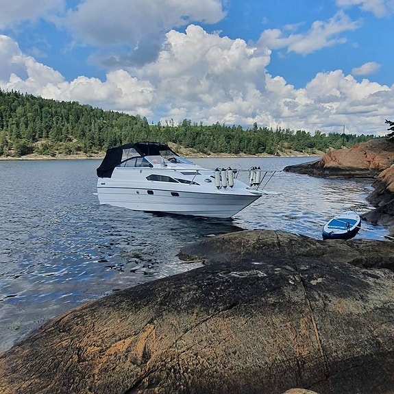 BAYLINER 2455  Avbetalning från 1229:-/mån