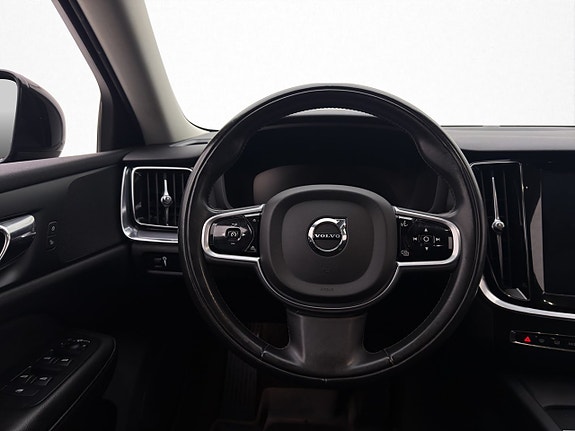 Volvo V60 13 of 30