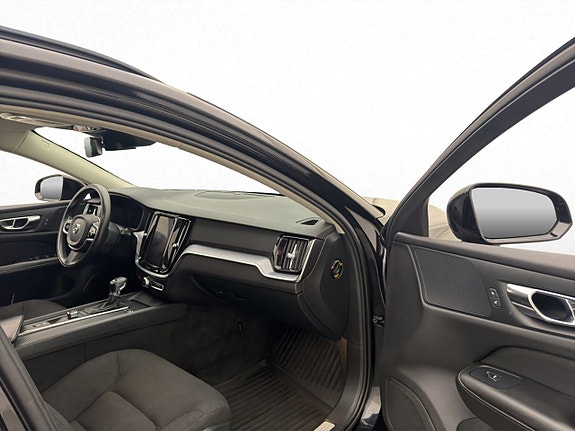 Volvo V60 27 of 30