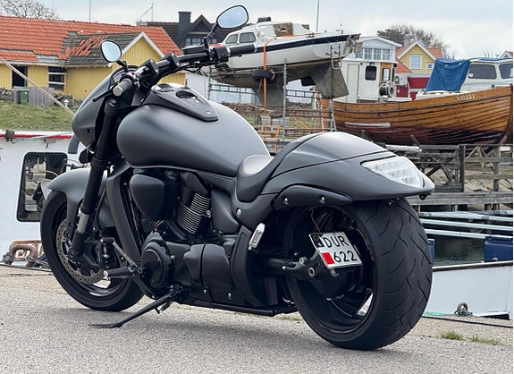 Suzuki M1800R VZR1800 Intruder boss 3 of 7