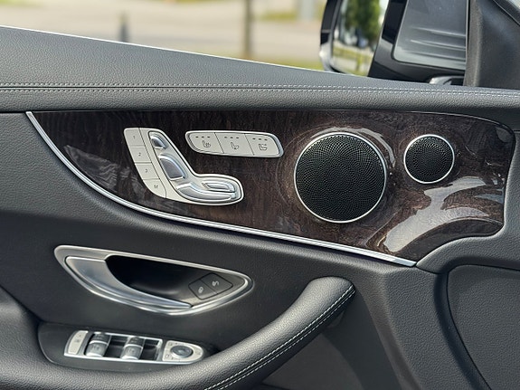 Mercedes-Benz E450 15 of 18
