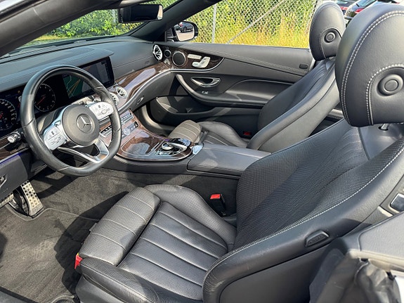 Mercedes-Benz E450 7 of 18