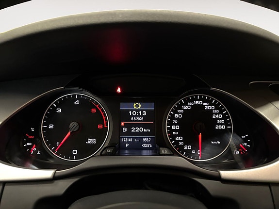 Audi A4 12 of 26