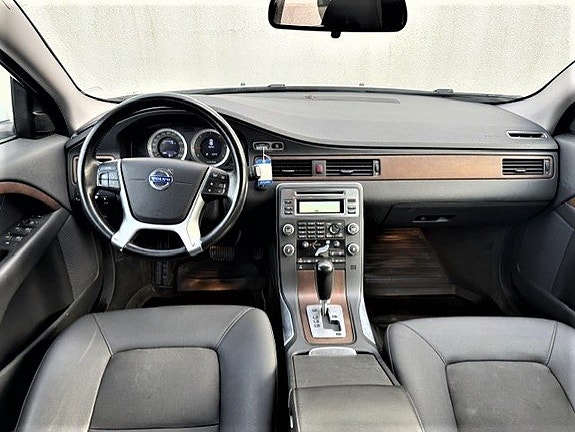 Volvo S80 10 of 14