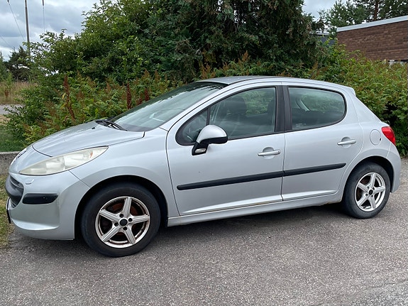 Peugeot 207 2 of 2