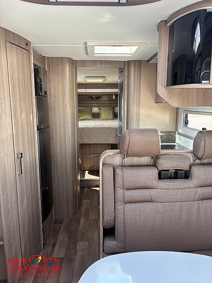 Kabe Travel Master I 860 LQB Queenbed/ Hydrauliska stödben, solcell, inverte 6 of 12